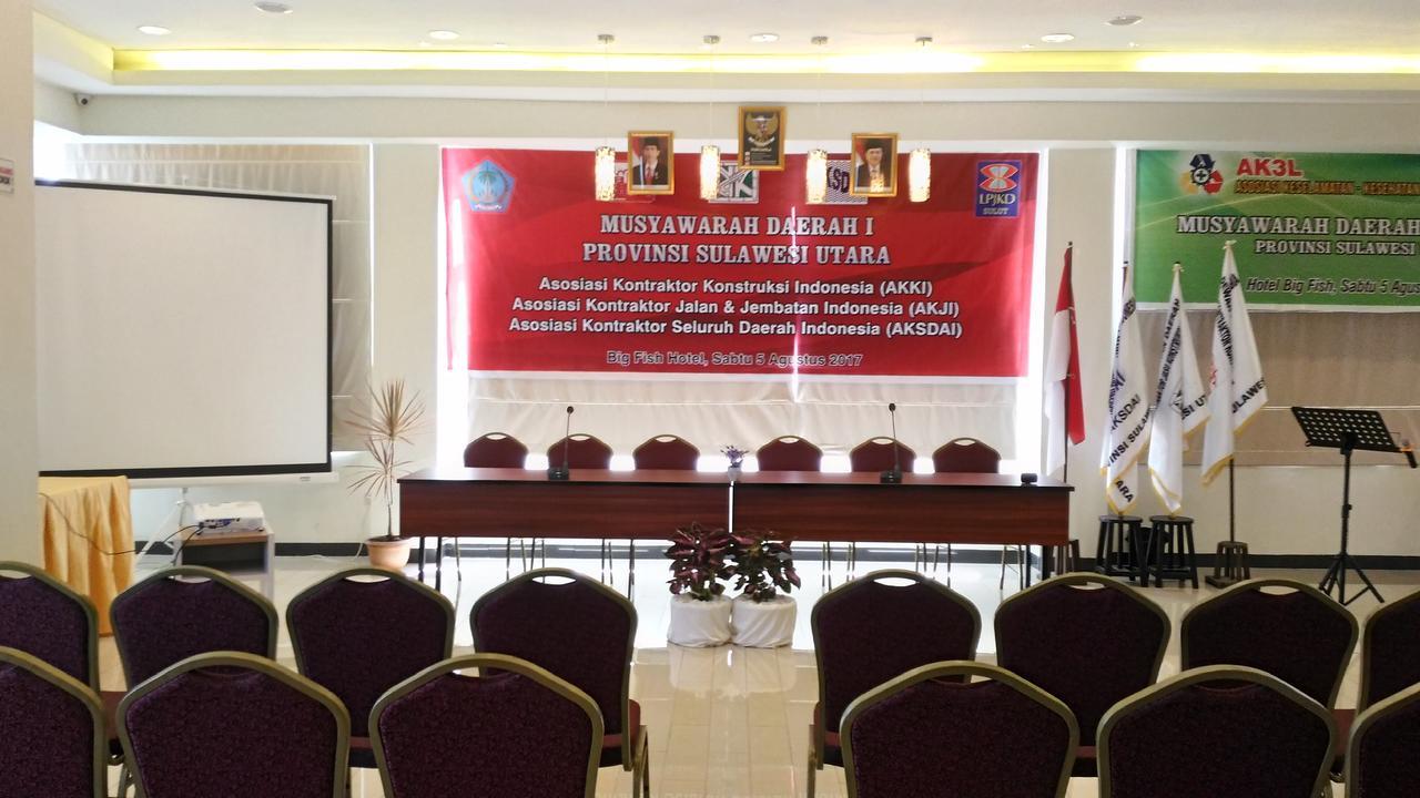 Big Fish Hotel Manado Extérieur photo
